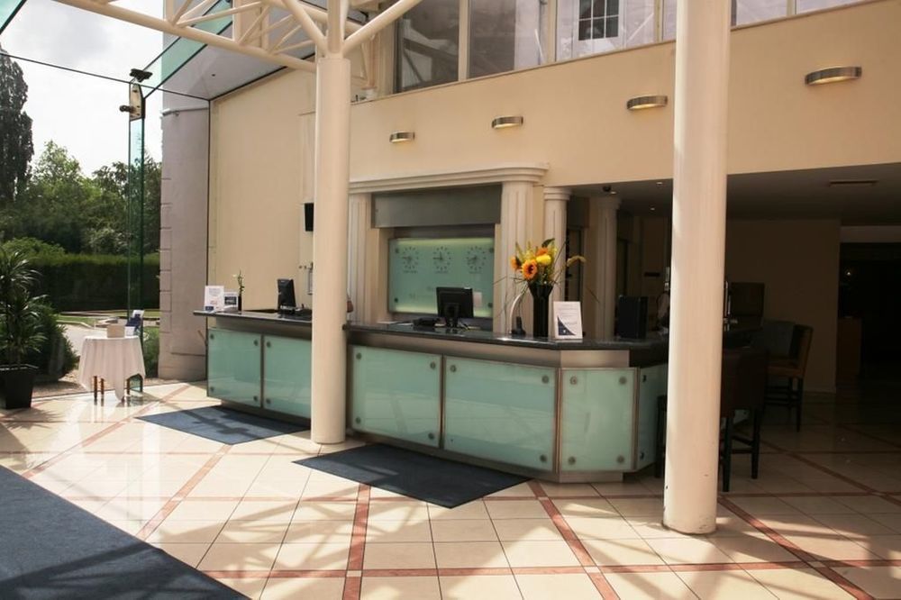 Manor Of Groves Hotel, Golf & Health Club Sawbridgeworth Exterior foto
