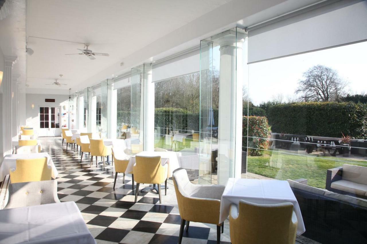 Manor Of Groves Hotel, Golf & Health Club Sawbridgeworth Exterior foto