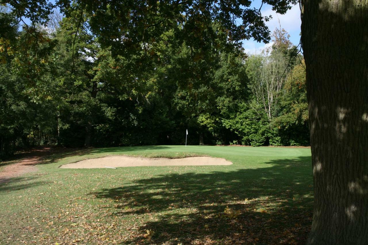Manor Of Groves Hotel, Golf & Health Club Sawbridgeworth Exterior foto